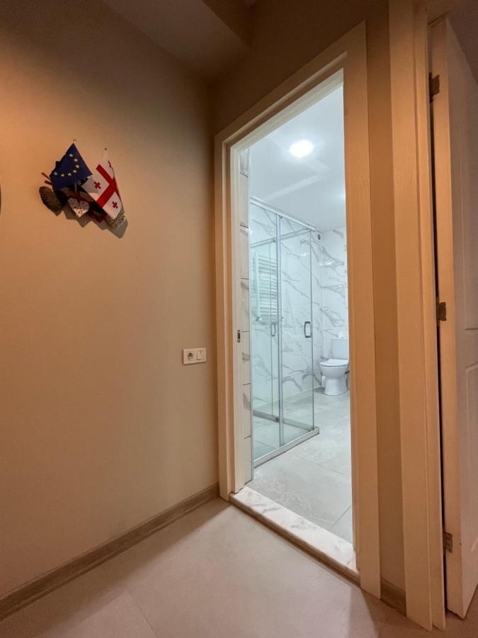 Izo'S Home Kutaisi Exterior photo